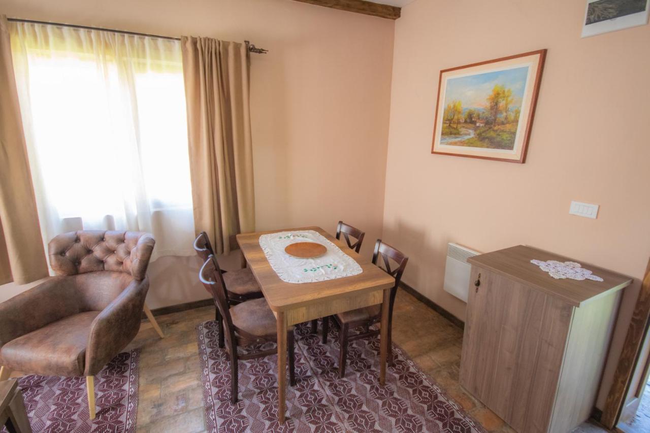 Appartamento Etno Selo Svodje Vlasotince Esterno foto